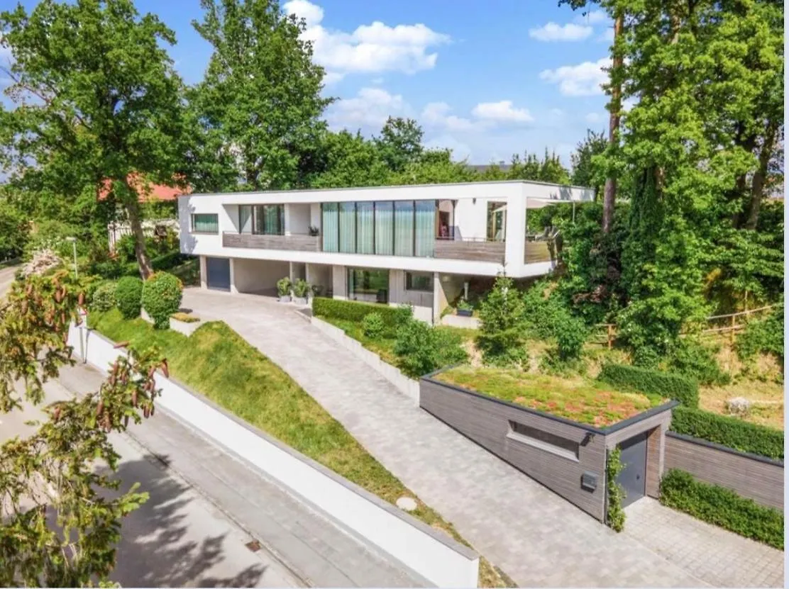 Naturoase, Moderne Architektur - Arbeitsplatz - Klimaanlage - Parkplatz - Waschmaschine Vöhringen