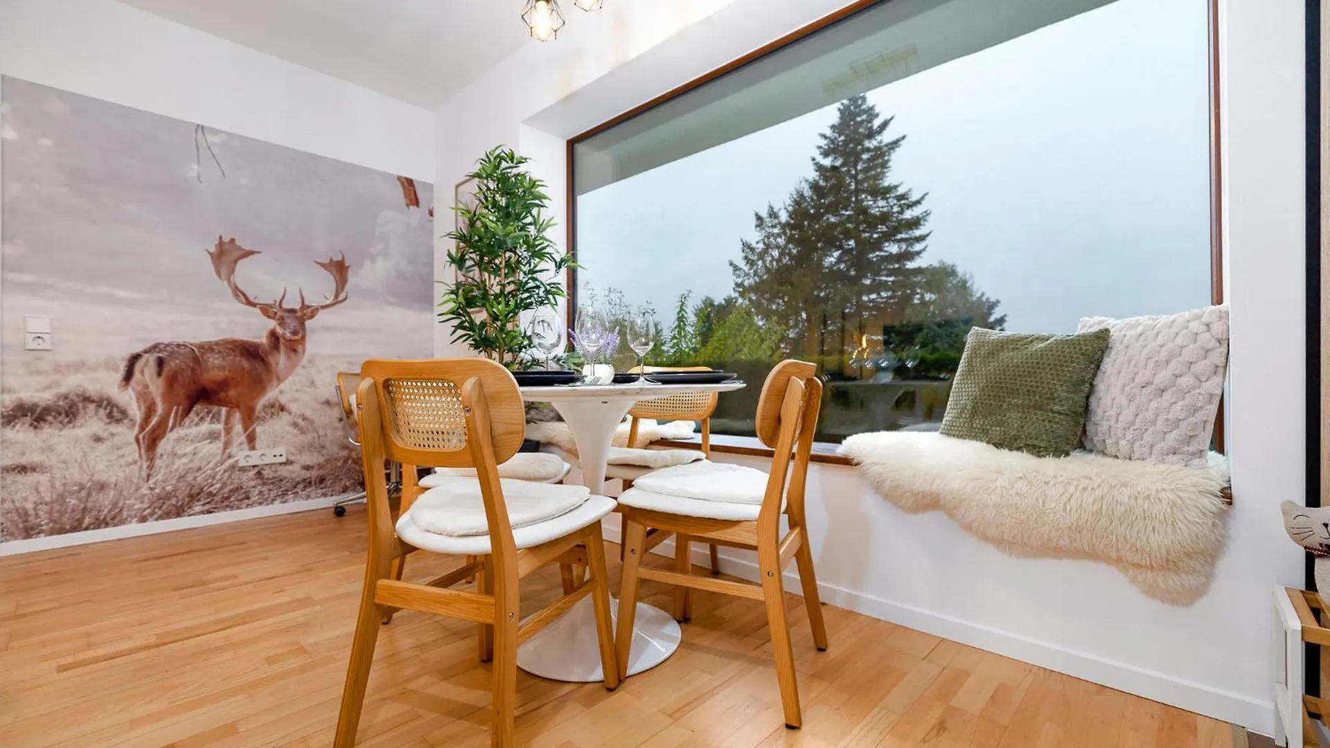 Apartment Naturoase, Moderne Architektur - Arbeitsplatz - Terrasse - Parkplatz - Waschmaschine Vohringen